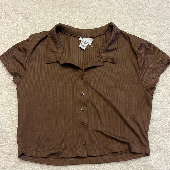 Rue21 Tops - NWT Rue 21 Cropped Button Top